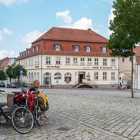Pension Markt Neustrelitz Buitenkant foto