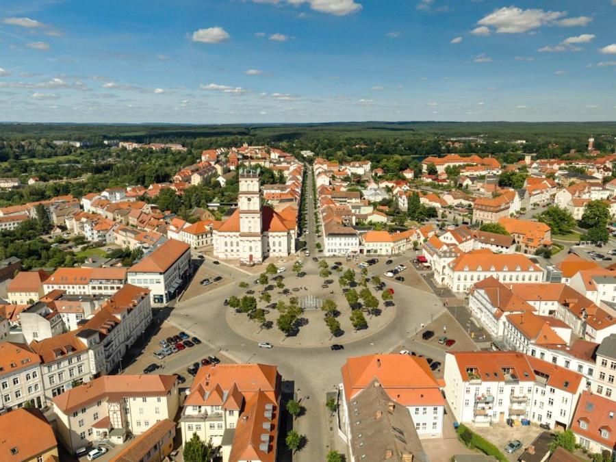 Pension Markt Neustrelitz Buitenkant foto
